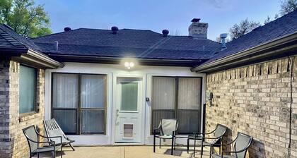 Large 4-bd 3 bath home + bonus room. Dogs are welcome w/fee. Sleeps 16+