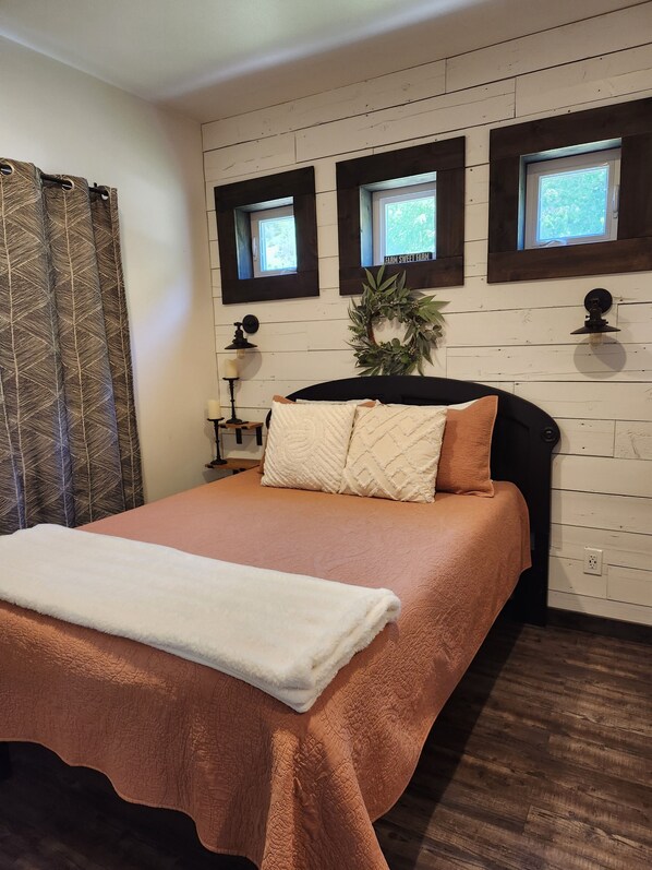 1 chambre, fer et planche à repasser, Wi-Fi, literie fournie