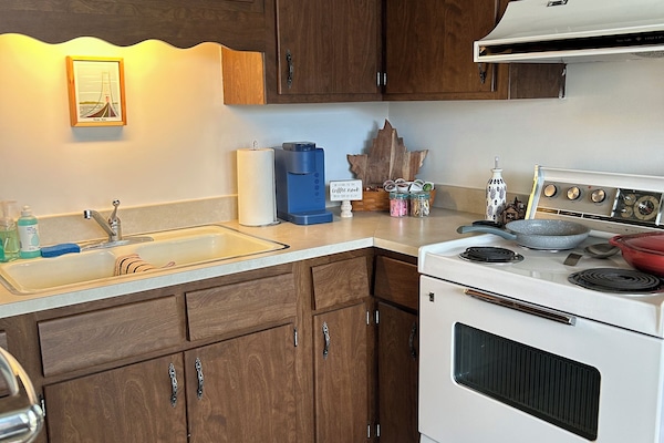 Frigorífic, microones, forn i placa de cuina