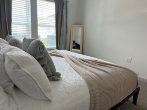 1 soverom, strykejern/-brett, wi-fi og sengetøy