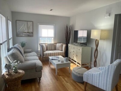 Charming West Falmouth Apartment - walk to bikeway and Chappy beach!