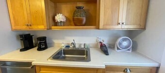 Charming West Falmouth Apartment - walk to bikeway and Chappy beach!