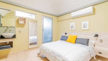 1 chambre, fer et planche à repasser, Wi-Fi gratuit, draps fournis