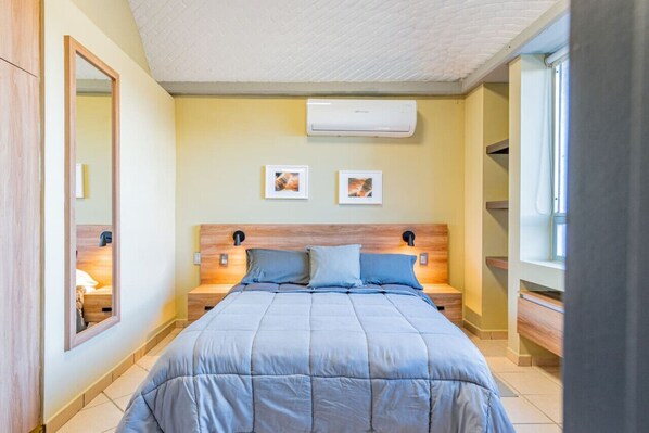 1 chambre, bureau, fer et planche à repasser, Wi-Fi gratuit