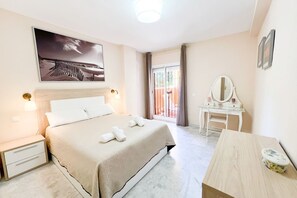 2 bedrooms, iron/ironing board, WiFi, bed sheets - Family beach and golf apartment in Reserva de Marbella (Marbella)