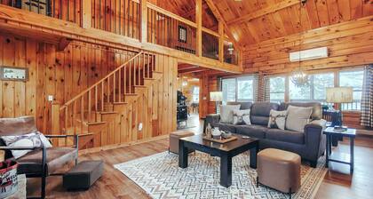 NEW! 3 Acre Log Cabin w/ Bay Views, Firepit & Grill Near Acadia