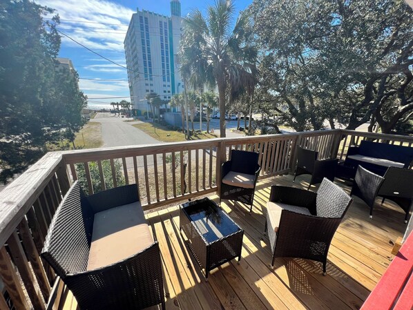 Property grounds - Ocean View, One Minute Walk To Beach (North Myrtle Beach)