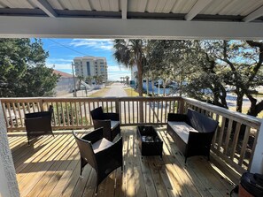 Terrace/patio - Ocean View, One Minute Walk To Beach (North Myrtle Beach)