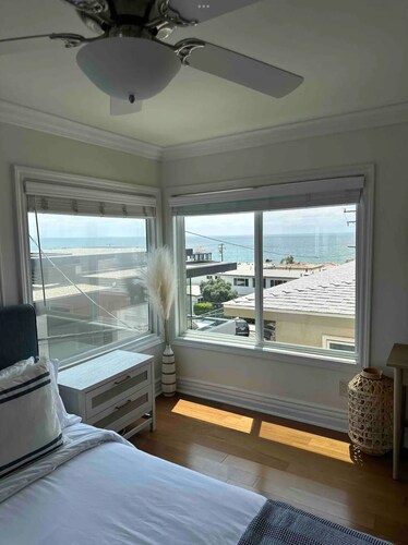 SEAS The DAY! FUN in the SUN W/OCEAN VIEWS Voted GUESTS FAVORITE TOP 5% -Airbnb 