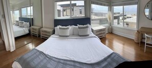 3 habitaciones, tabla de planchar con plancha, wifi y ropa de cama 