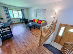 Smart TV - Maple Grove Retreat Haven (Maple Grove)