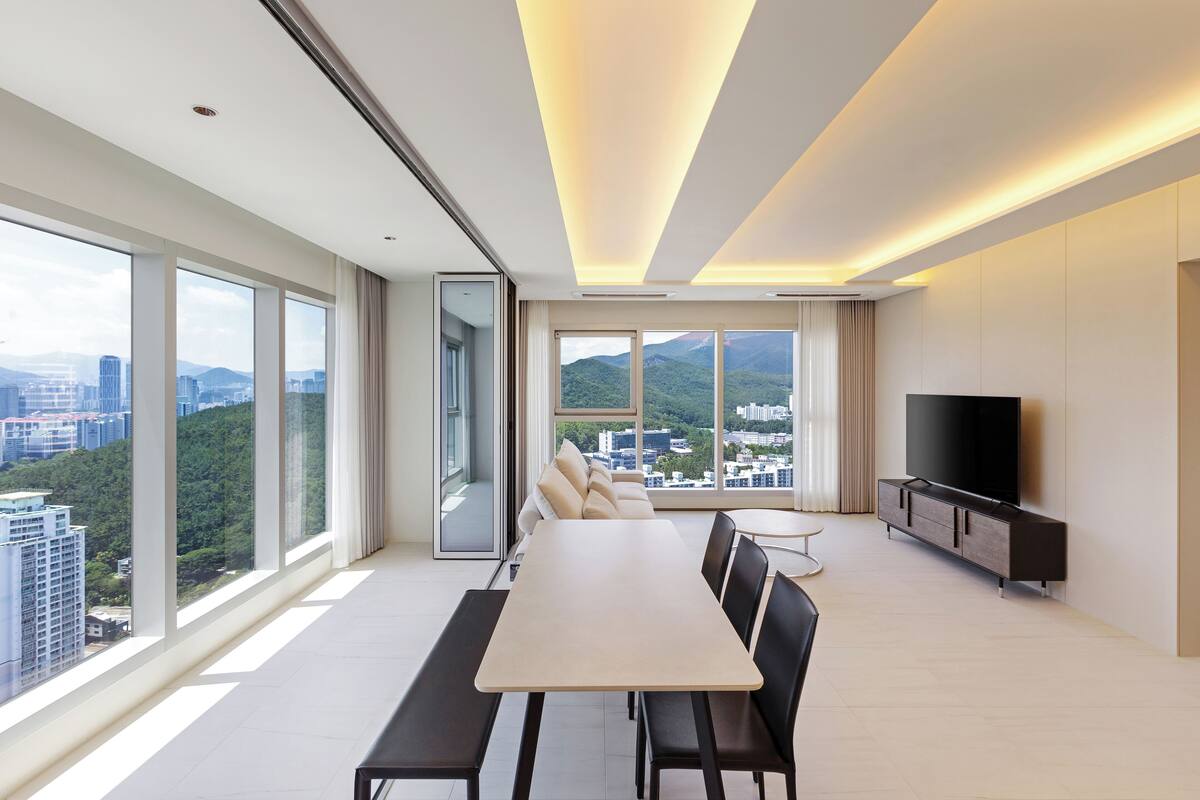 Panorama Suite Partial Ocean View | Premium bedding, pillowtop beds, desk, blackout drapes