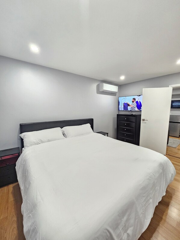 1 bedroom, in-room safe, iron/ironing board, WiFi