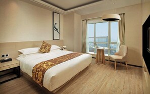 Skrivebord og wi-fi (inkludert)