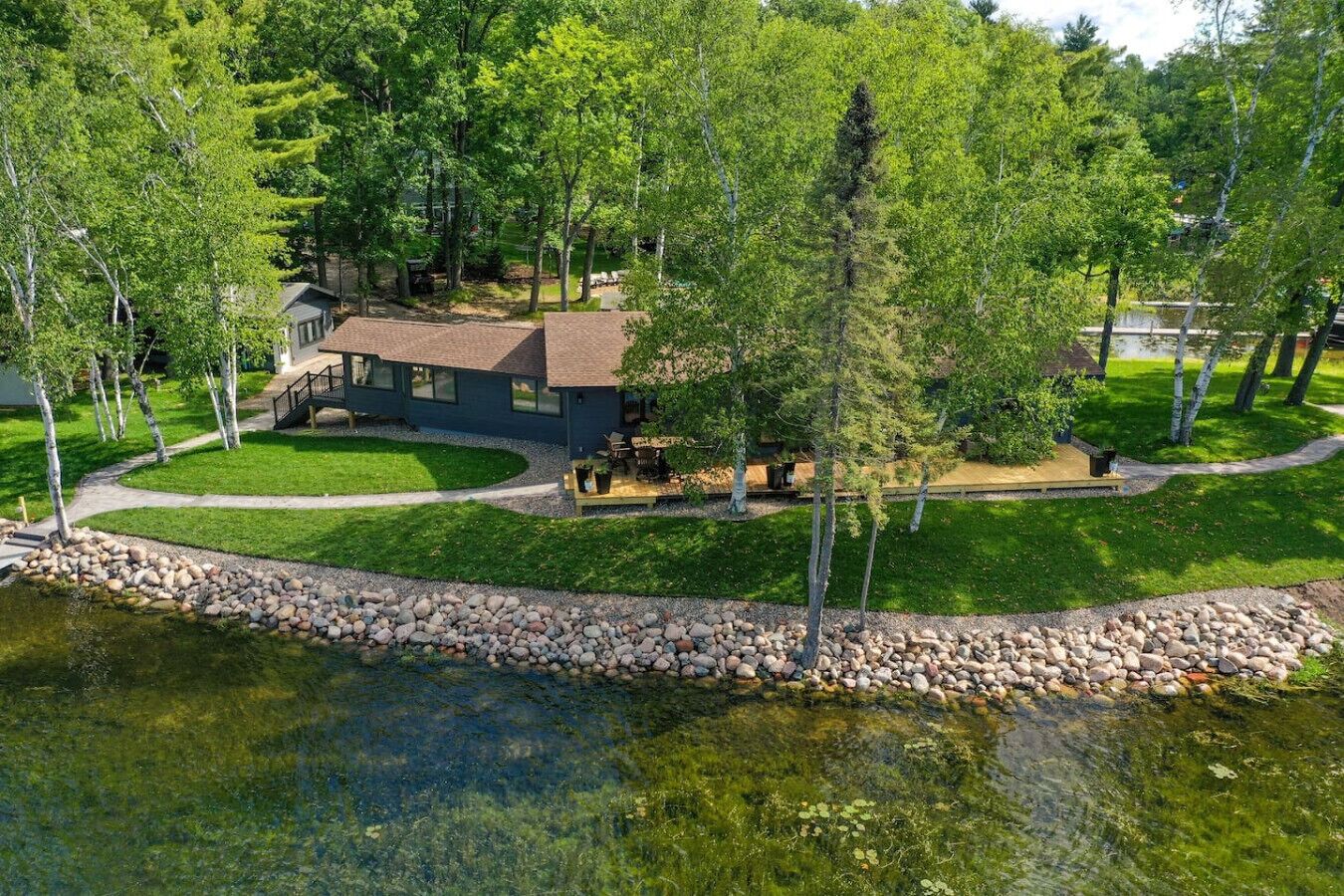 المنشأة من الخارج