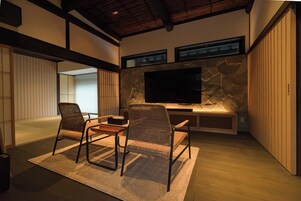 House, Non Smoking, Mountain View | Living area | 75-inch flat-screen TV with digital channels