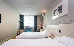 Standard Double Room | Meja, Wi-fi percuma 
