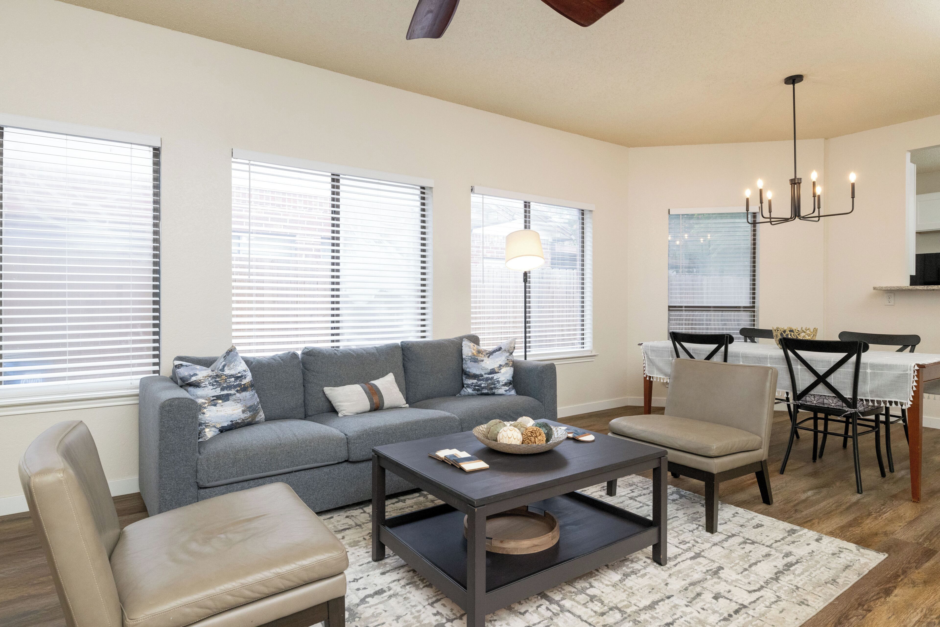 Private Stay - Near Airport, Shopping + Golf Club - Grapevine, TX