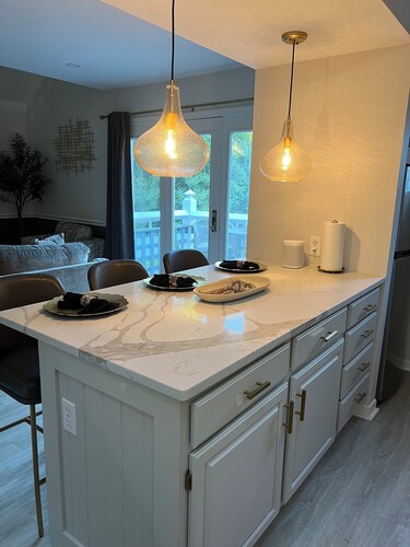 Newly Renovated Loft Villa at Norwich Spa, minutes to Mohegan Sun