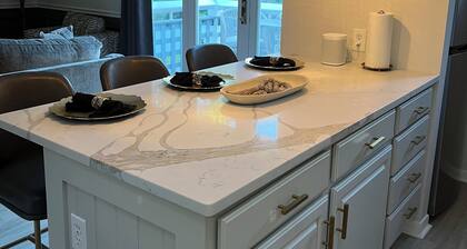 Newly Renovated Loft Villa at Norwich Spa, minutes to Mohegan Sun