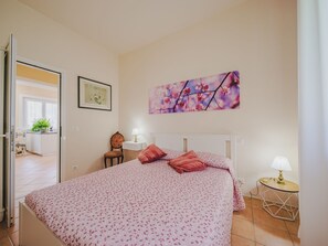 3 Schlafzimmer, Bügeleisen/Bügelbrett, WLAN