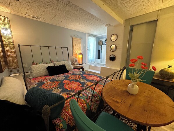 1 bedroom, iron/ironing board, WiFi, bed sheets