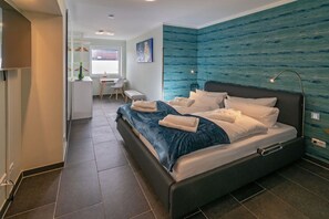 3 soverom, safe på rommet, skrivebord og strykejern/-brett