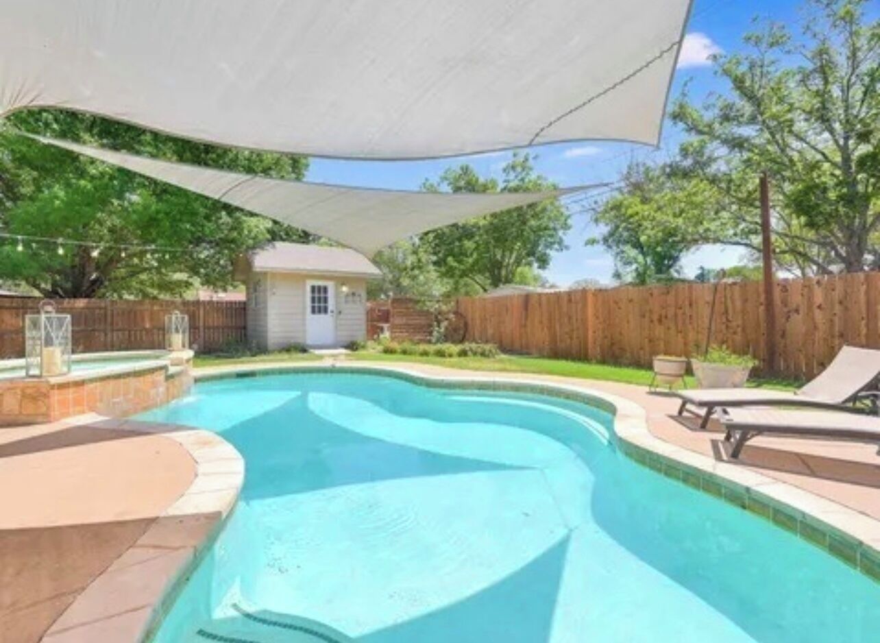 Precious Sunset Paradise Pool & Chill Vibe