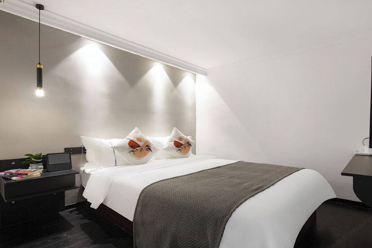 Deluxe Single Room, City View