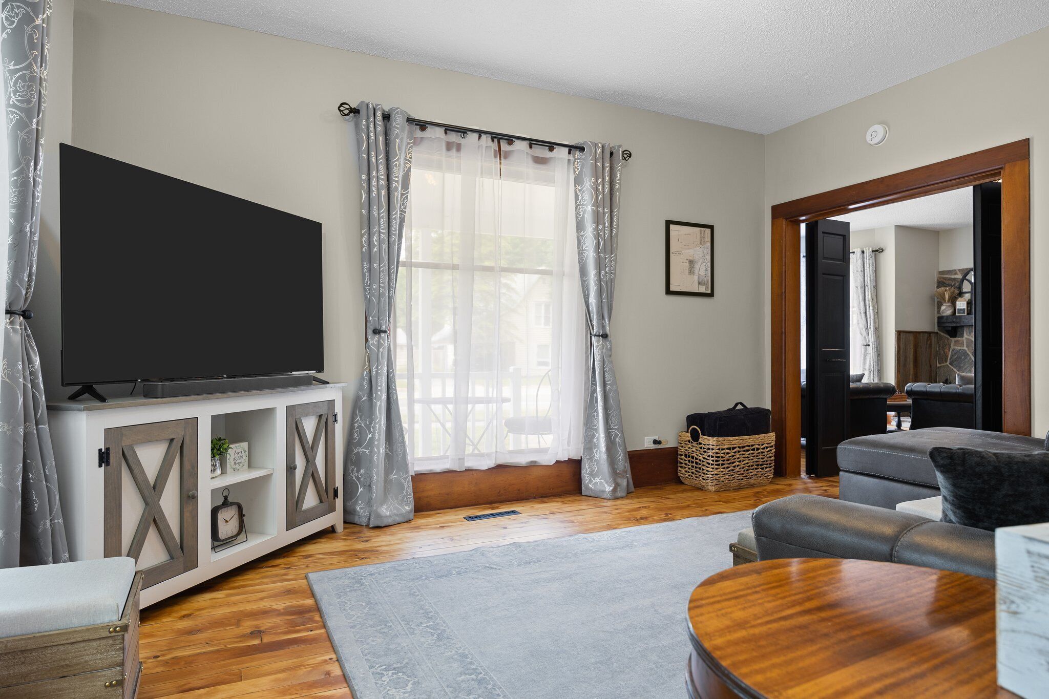 Living Room w/ 65" Roku TV w/ Soundbar