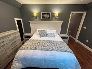 1 habitación, tabla de planchar con plancha, wifi gratis y ropa de cama 
