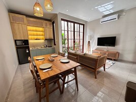 标准别墅, 无烟房 | 客房内用餐