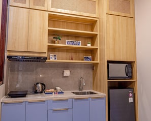 Standard Villa, Non Smoking | Private kitchen | Full-size fridge, microwave, stovetop, dishwasher