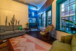 Nicht klassifiziertes Bild, 4 von 16, Schaltfläche