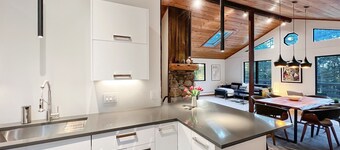 Modern Designer Chalet on 5.5 Private Acres Near Tanglewood