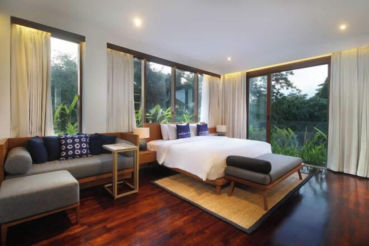 4 kamar tidur, seprai katun Mesir, seprai premium, dan meja kerja