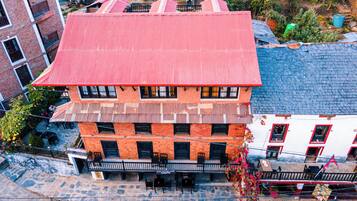 Façana frontal de l'allotjament