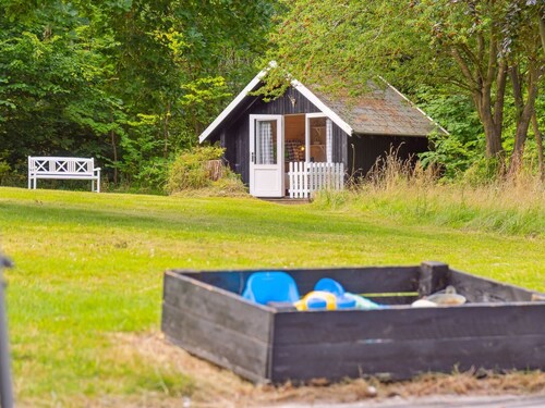 "Emeli" - 100m from the sea by Interhome