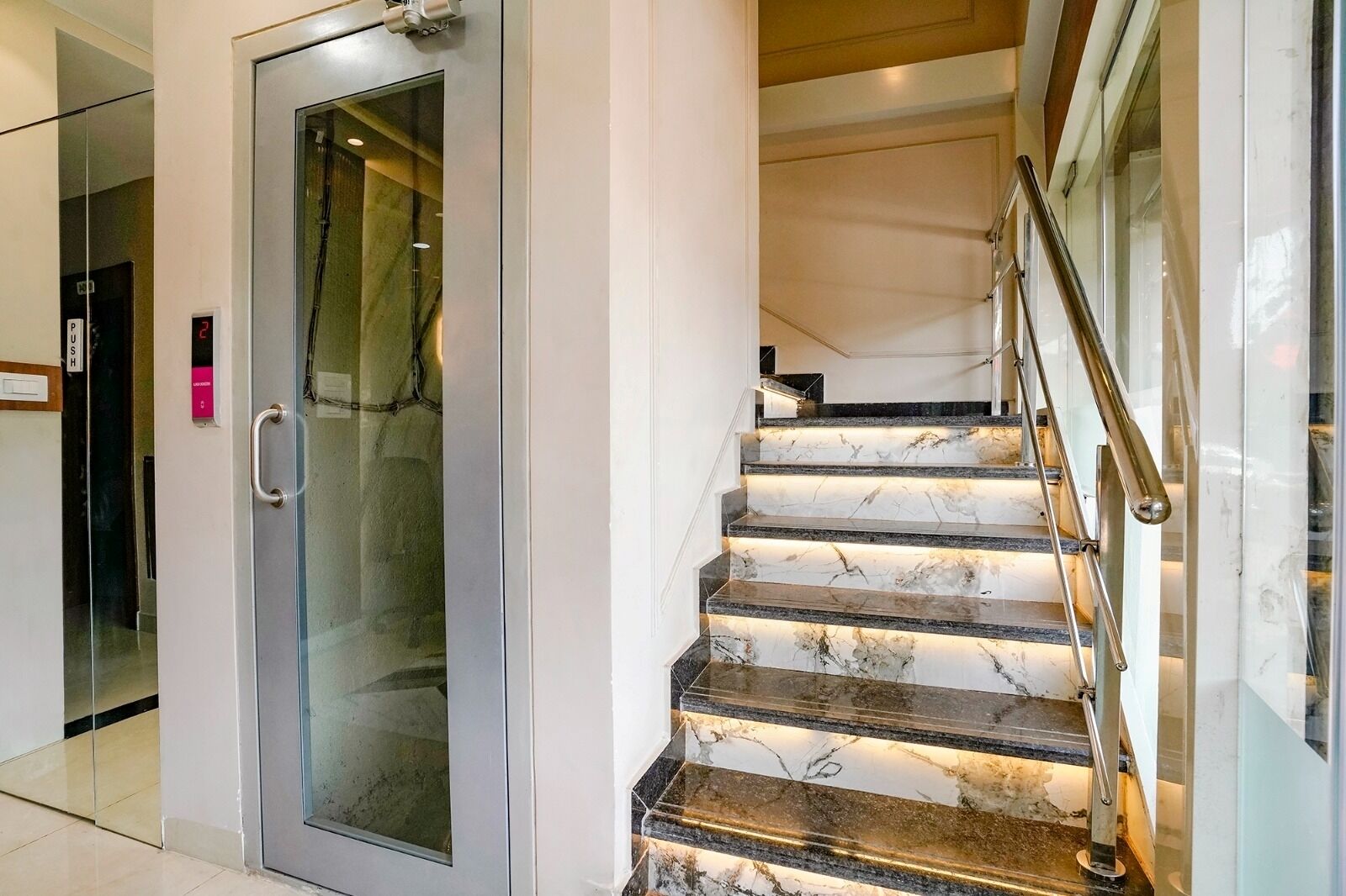 Photo - Hotel Affari