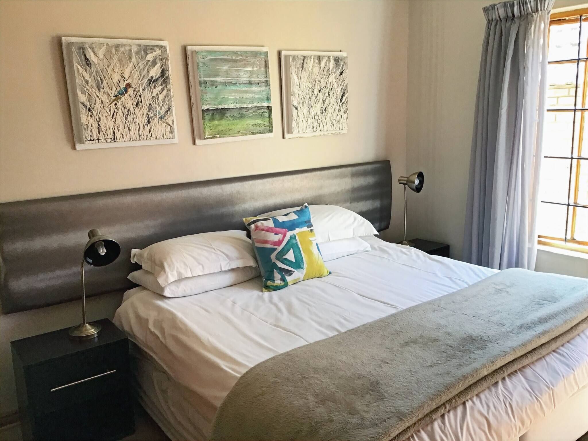 2 bedrooms, iron/ironing board, Internet