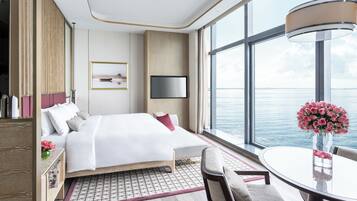 In-room safe, desk, laptop workspace, free WiFi