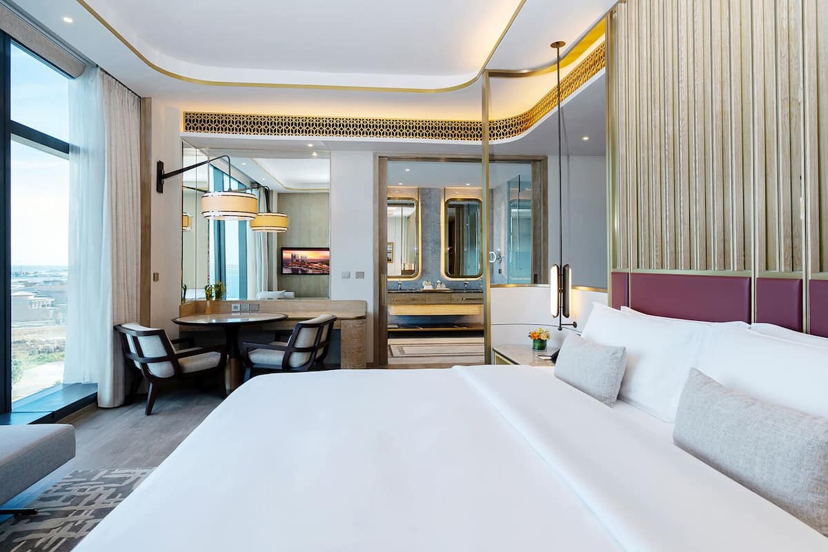 In-room safe, desk, laptop workspace, free WiFi