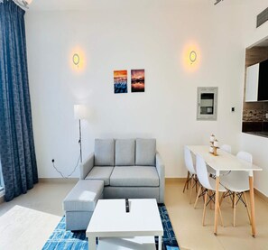 Apartamento | 1 quarto, frigobar, escrivaninha, espaço de trabalho para notebook