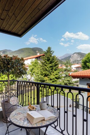 Exterior - Meydani Suites (Dio-Olympos)