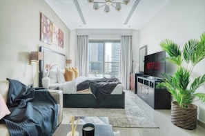 1 bedroom, minibar, desk, laptop workspace