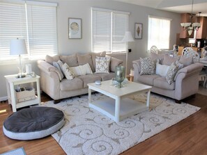 TV - LARICKS EXCLUSIVE!!! (Sea Isle City)