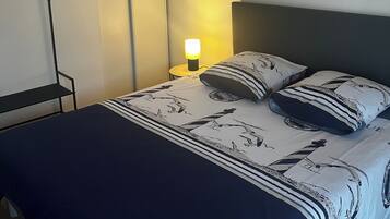 1 bedroom, WiFi, bed sheets