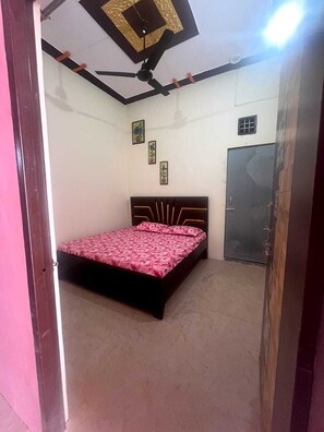 Standard Double Room - Hotel Prince Palace (Meerut)