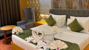 Executive Room, Executive Level | Pillow-top beds, individually decorated, individually furnished