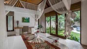 Deluxe Villa, Garden View | 1 bedroom, soundproofing, free WiFi, bed sheets